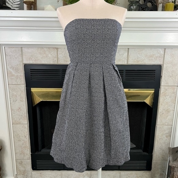 J.Crew Fit and Flare Strapless Mini Dress with Tight Spots Pattern - Picture 2 of 12